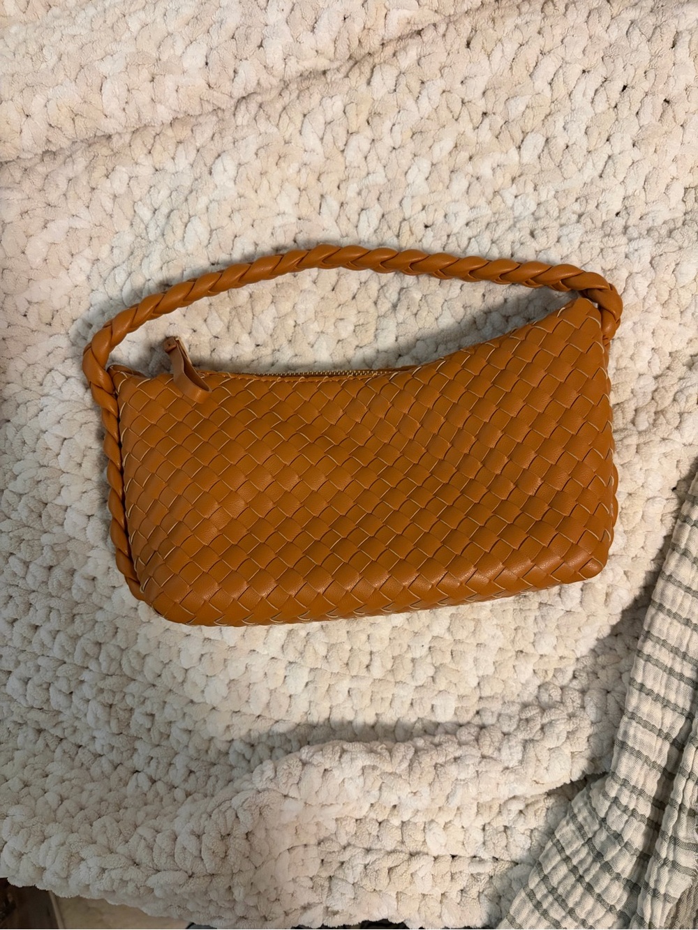 Woven Leather Shoulder Bag in Cognac
